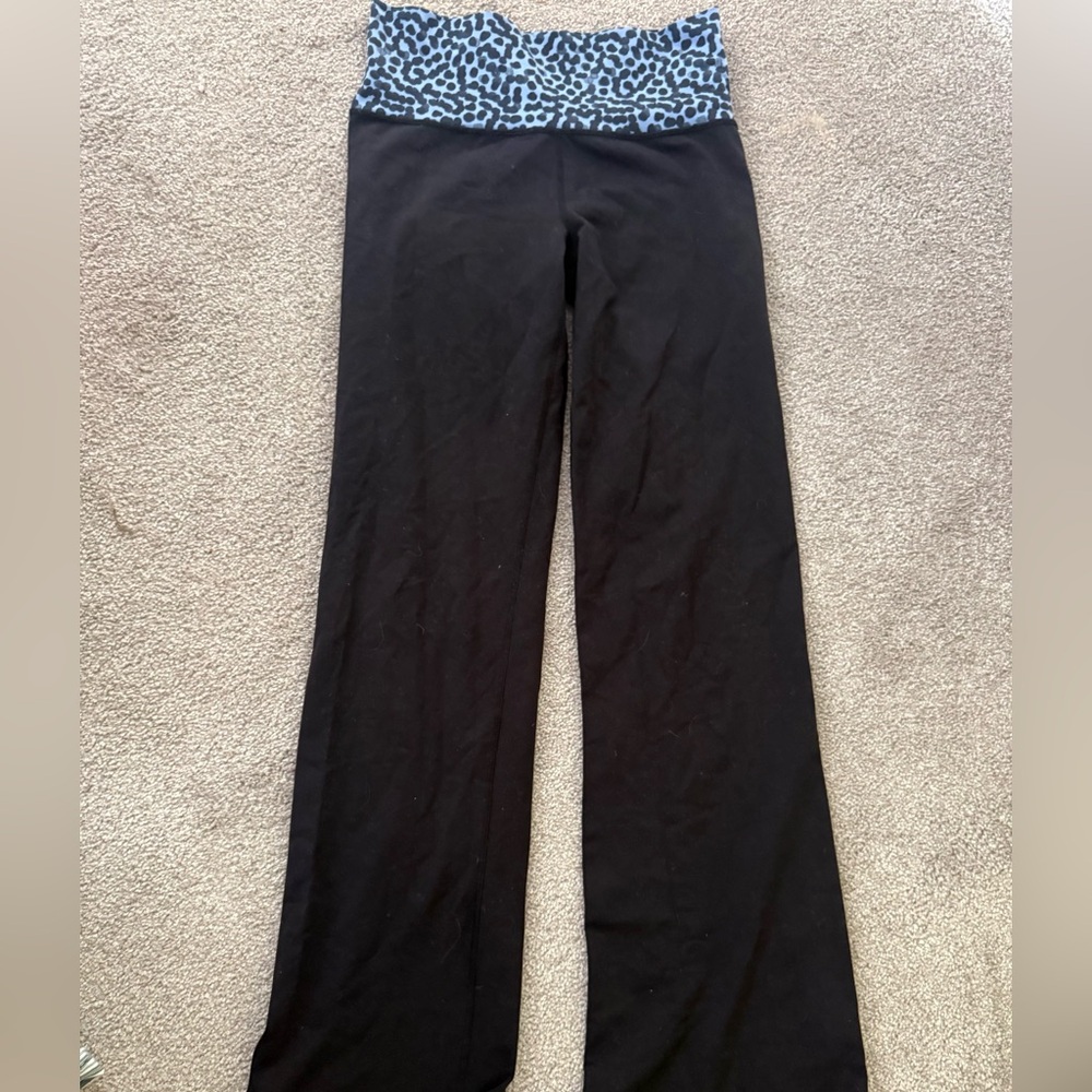 lululemon Black Wide leg leggings with Blue Patterned Waistband